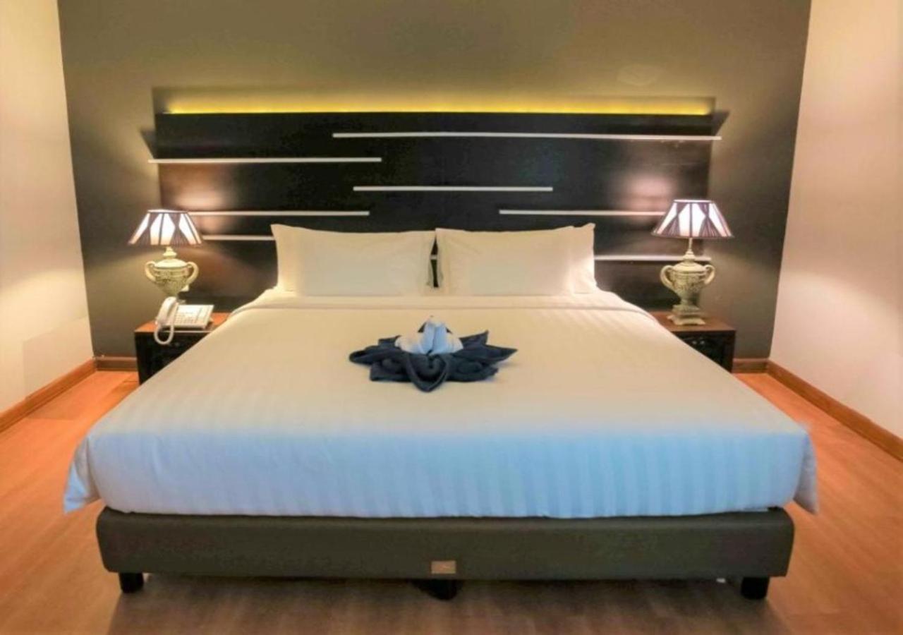 Madina Inn Yogyakarta Extérieur photo