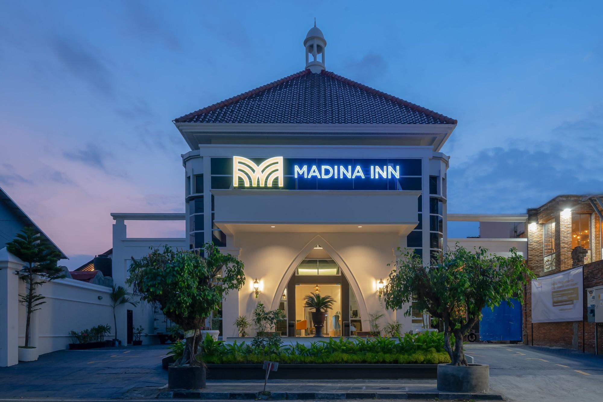 Madina Inn Yogyakarta Extérieur photo